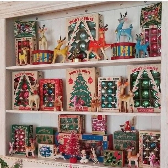 SHINY BRITE👇Holiday Ornaments And Displays - Picture 16 of 16